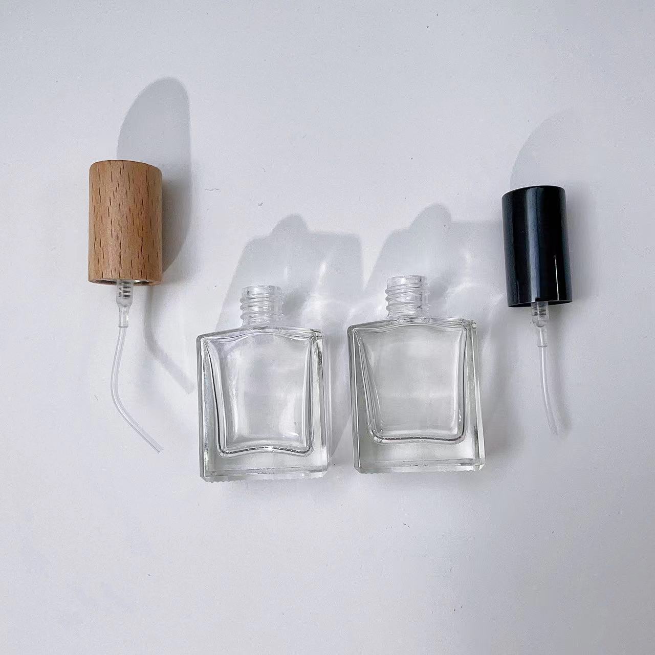 Flacone Spray per profumo in v - Oud Perfume Spray recensione e prezzo